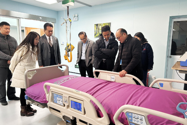 上海市养老科技产业园领导调研公司